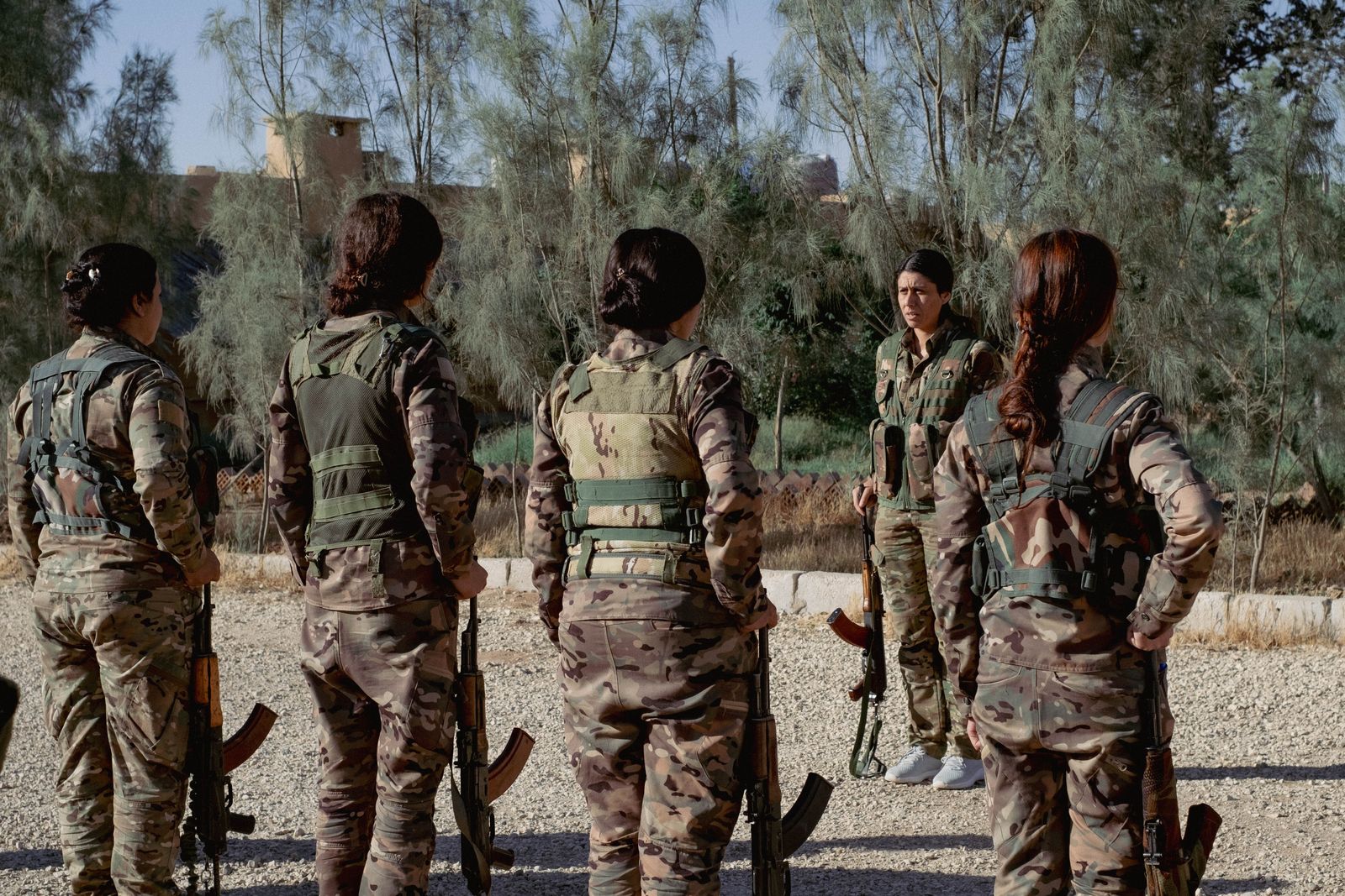 The YPJ refuse to disarm in Syria