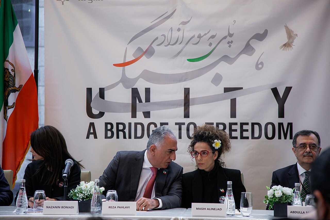 Why Does the Iranian Opposition Fail to Unite Against the Islamic Republic?