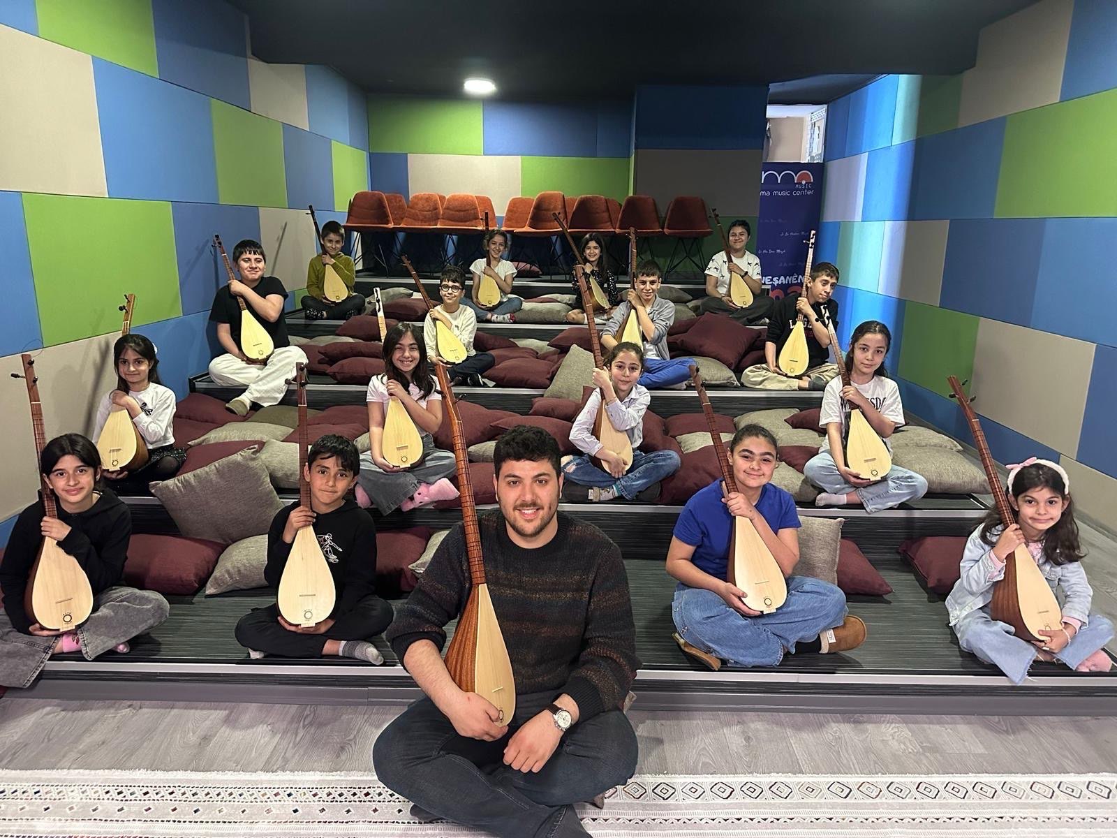 Ma Music: Keeping Kurdish Alive in Musical Notes with Children